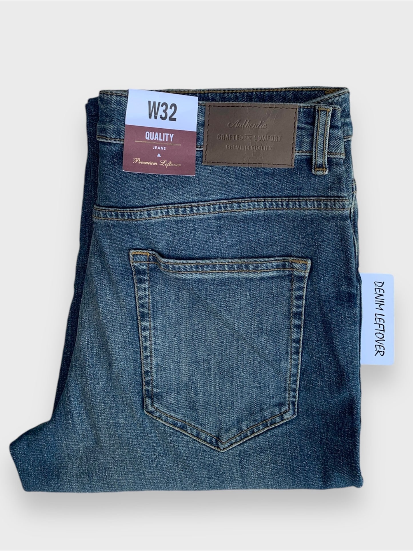 Men's Straight Fit Brownish Medium Blue Jean DL4281